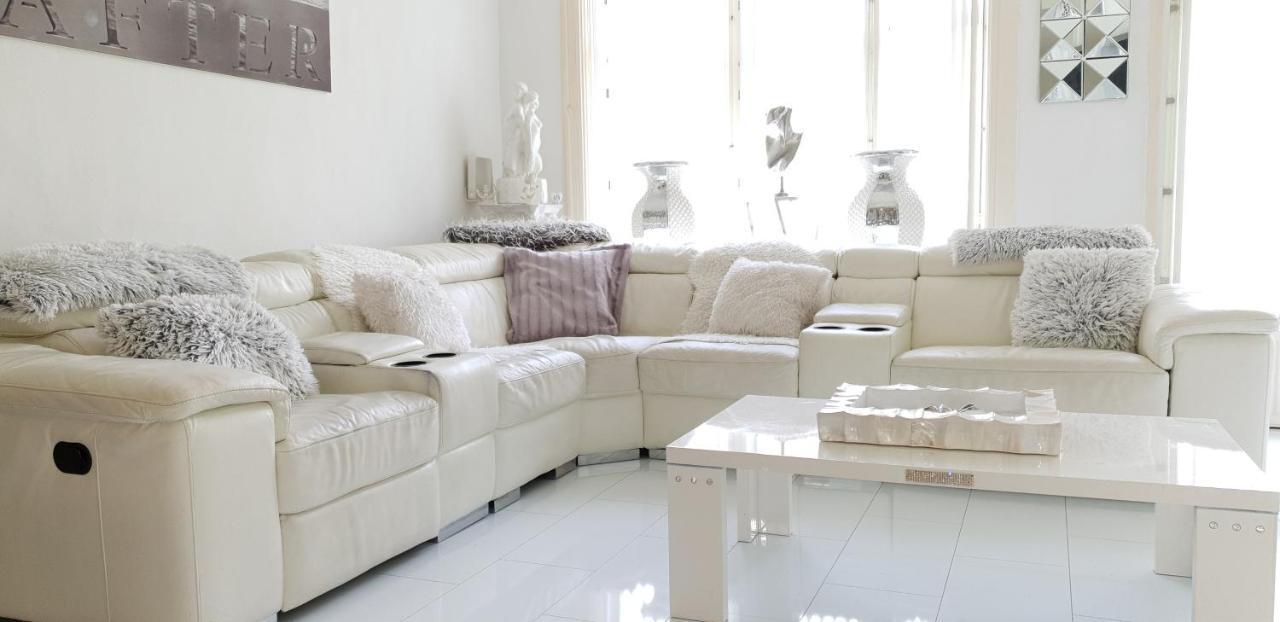 White Luxury Penthouse In City Centre Amsterdam Exterior photo